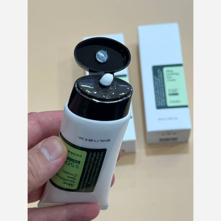 ضد آفتاب گیاهی آلوئه ورا کوزارکس کره SPF 50